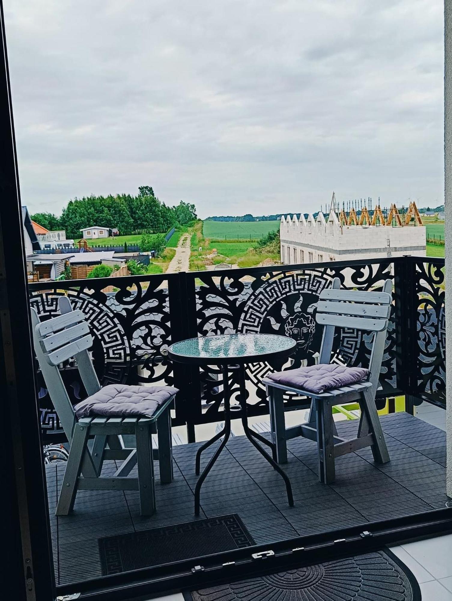 Pokój czteroosobowy z prywatną łazienką